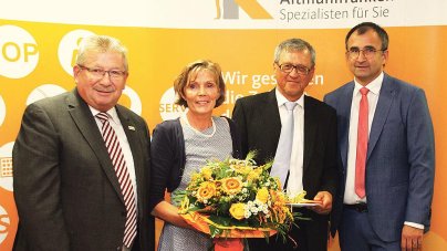 Chefarzt Dr Willibald Meyer Geht In Rente Weissenburg Nordbayern De