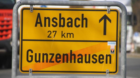 Wie sollen die Autofahrer künftig von Gunzenhausen in Richtung Ansbach geleitet werden. Bisher verläuft die B 13 durch Schlungenhof, der Bund will aber eine Umgehung bauen. Genau das findet bei den Grünen ein entschiedenes Nein.