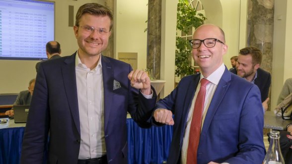 Sie gehen am 29. März in die Stichwahl um den Nürnberger Oberbürgermeisterposten: Marcus König von der CSU (links) und Thorsten Brehm von der SPD.